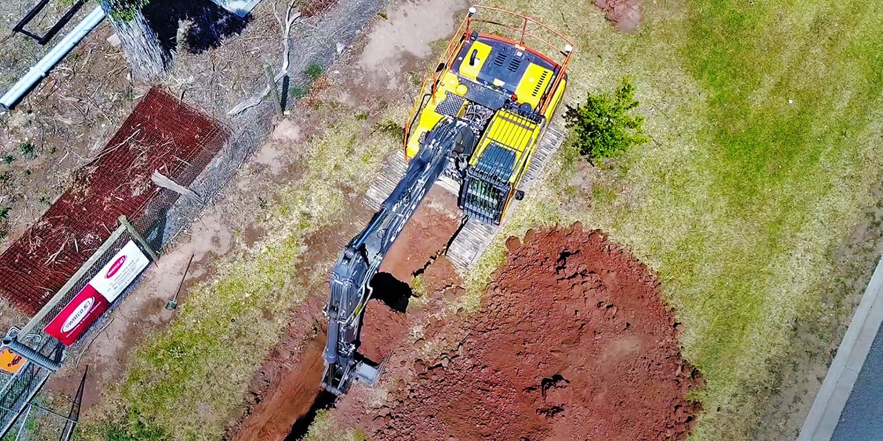 Sewer building with GPS excavator control in Australia